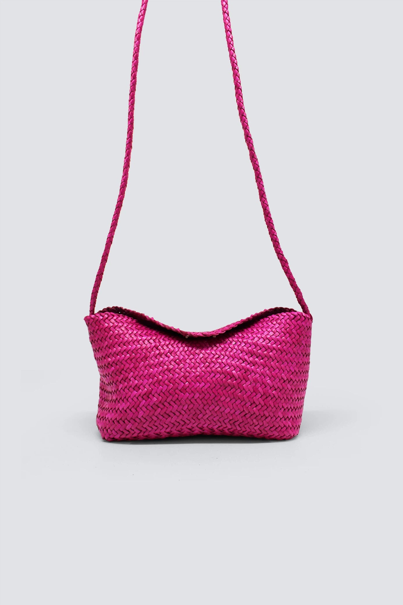 dragon-diffusion-woven-leather