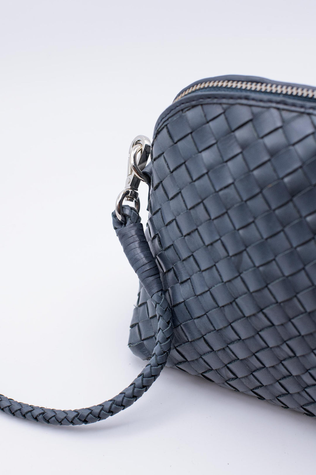 Dragon Diffusion woven leather bag handmade - Fellini Pochette Marine