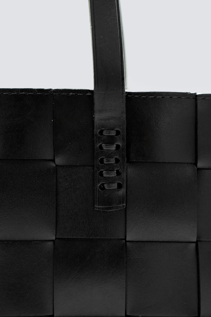 Dragon Diffusion woven leather bag handmade - Japan Tote Black