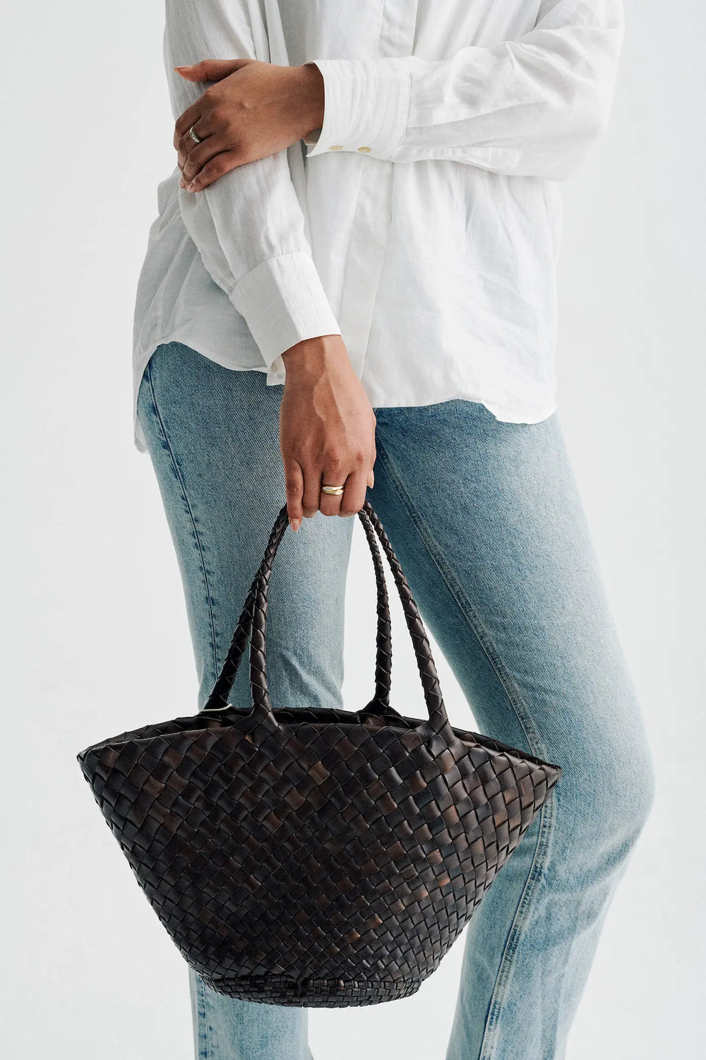 Dragon Diffusion Egola レザートートバッグ Dragon Diffusion - Egola Dark Brown Woven Leather Bag
