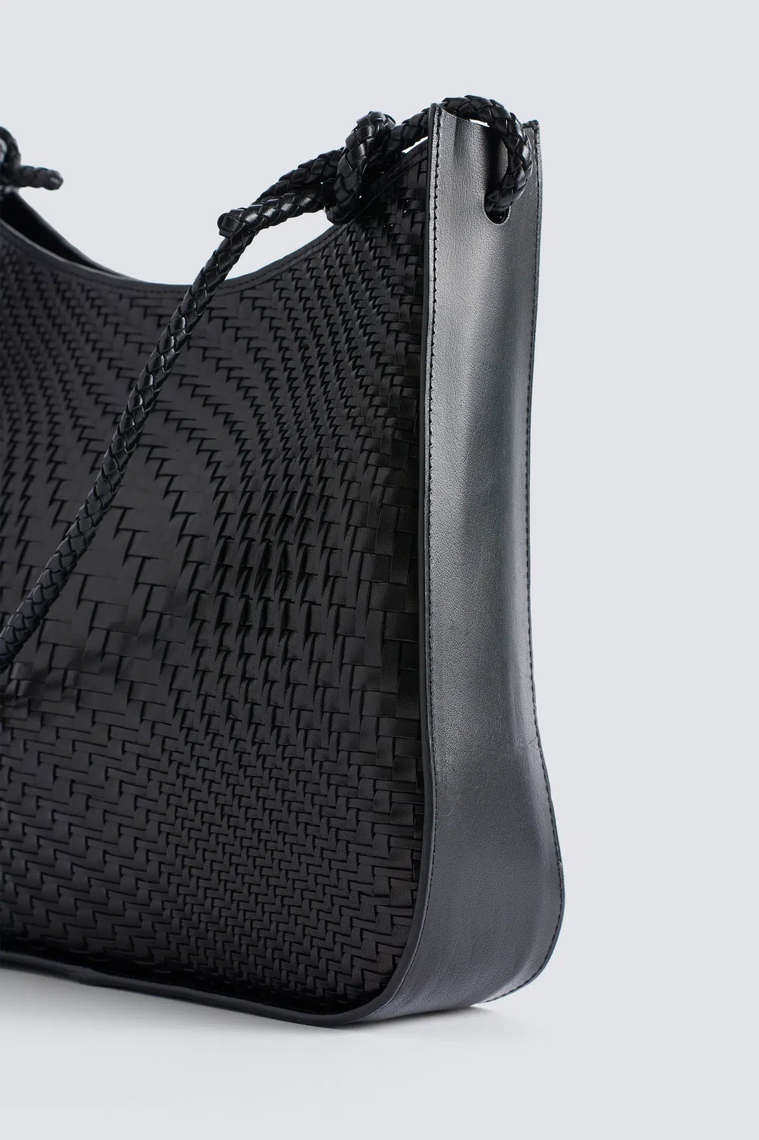 Dragon Diffusion - Glendhu Optical Black - Woven Leather Bag Handmade