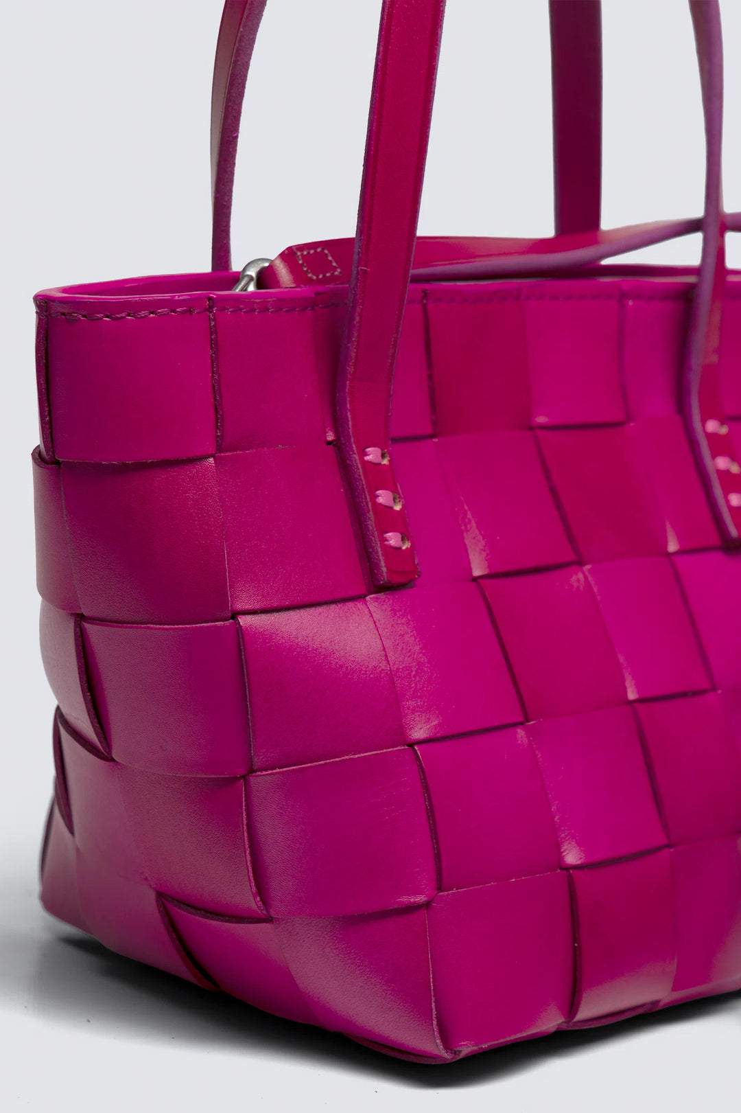 Dragon Diffusion - Japan Mini Fushia - Woven Leather Bag Handmade