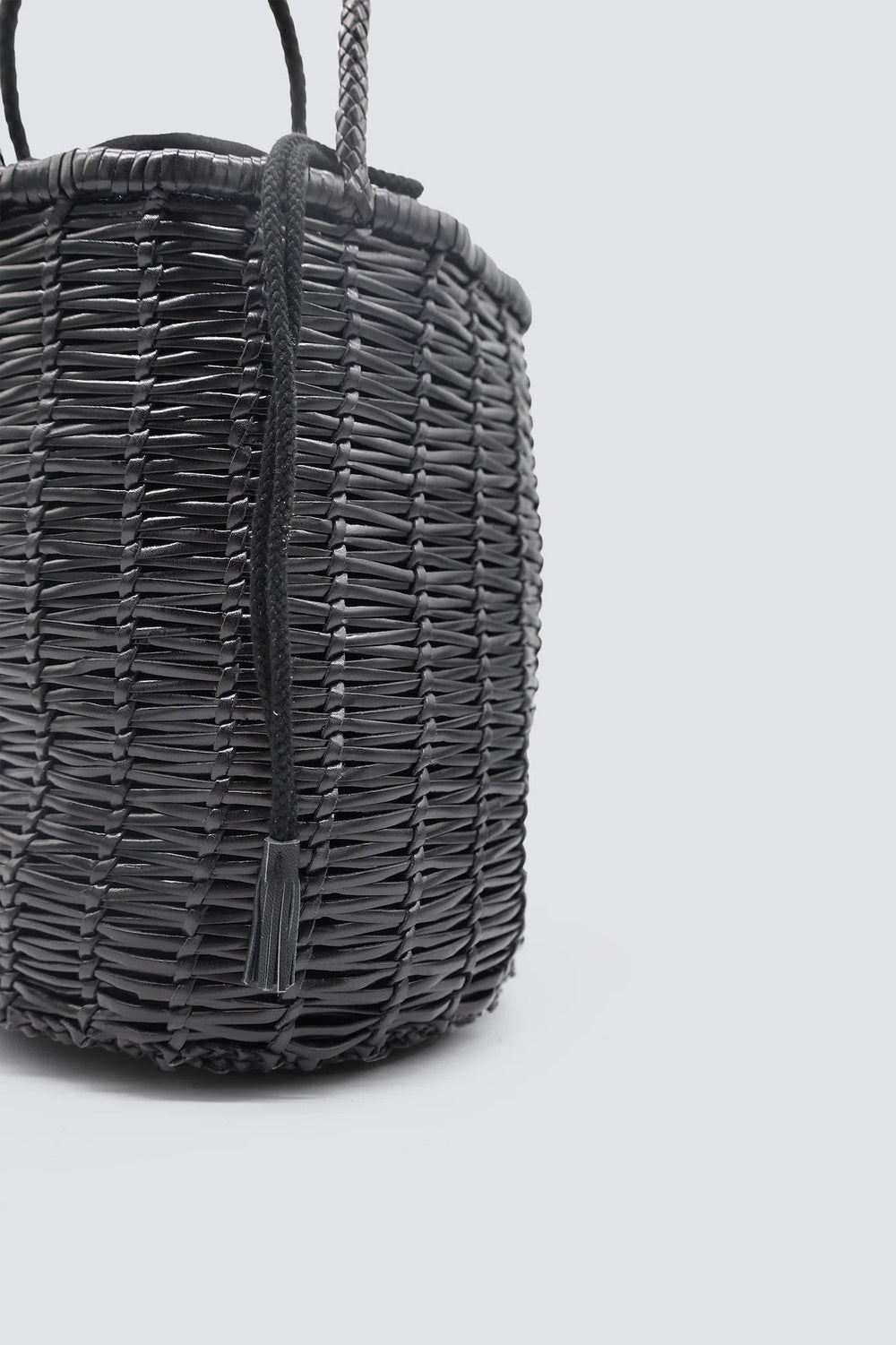 Dragon Diffusion - Woven Leather Bag  Lina Big Bucket Black