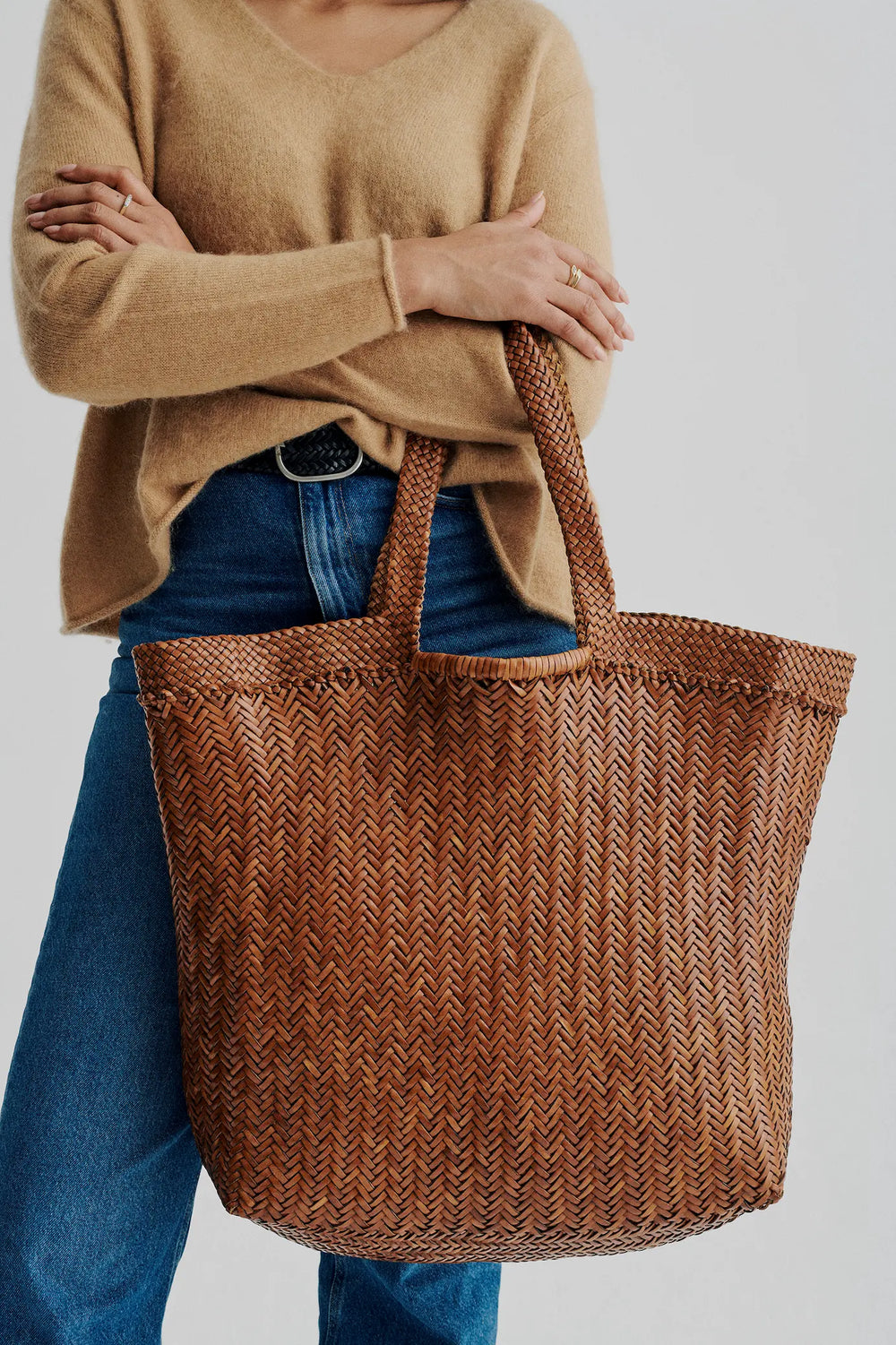 Dragon Diffusion - Oversize Tan - Woven Leather Bag Handmade