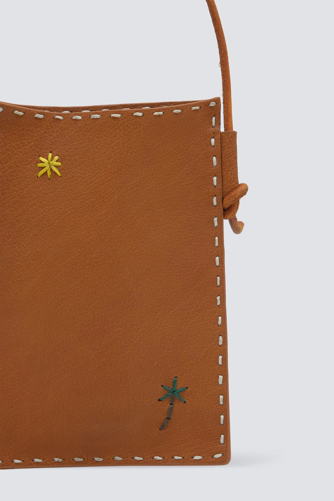 Dragon Diffusion - Woven Leather Phone Pochette - Palm Pocket Tan