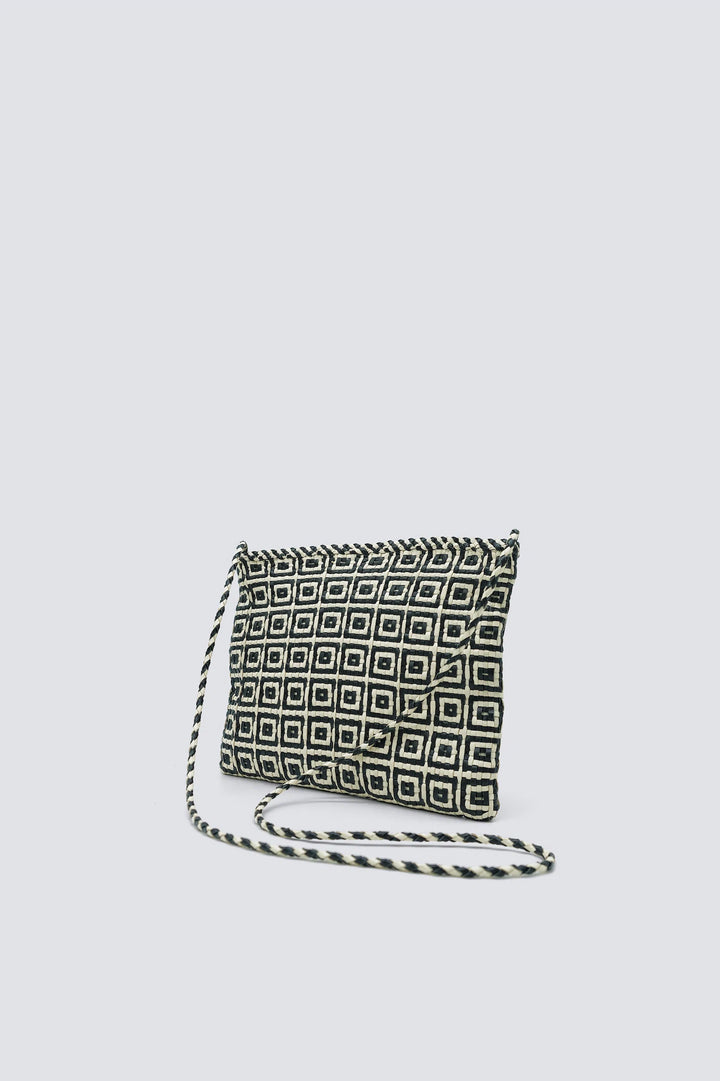 Dragon Diffusion - Woven Leather Bag - Pochette Parimula Pearl Black