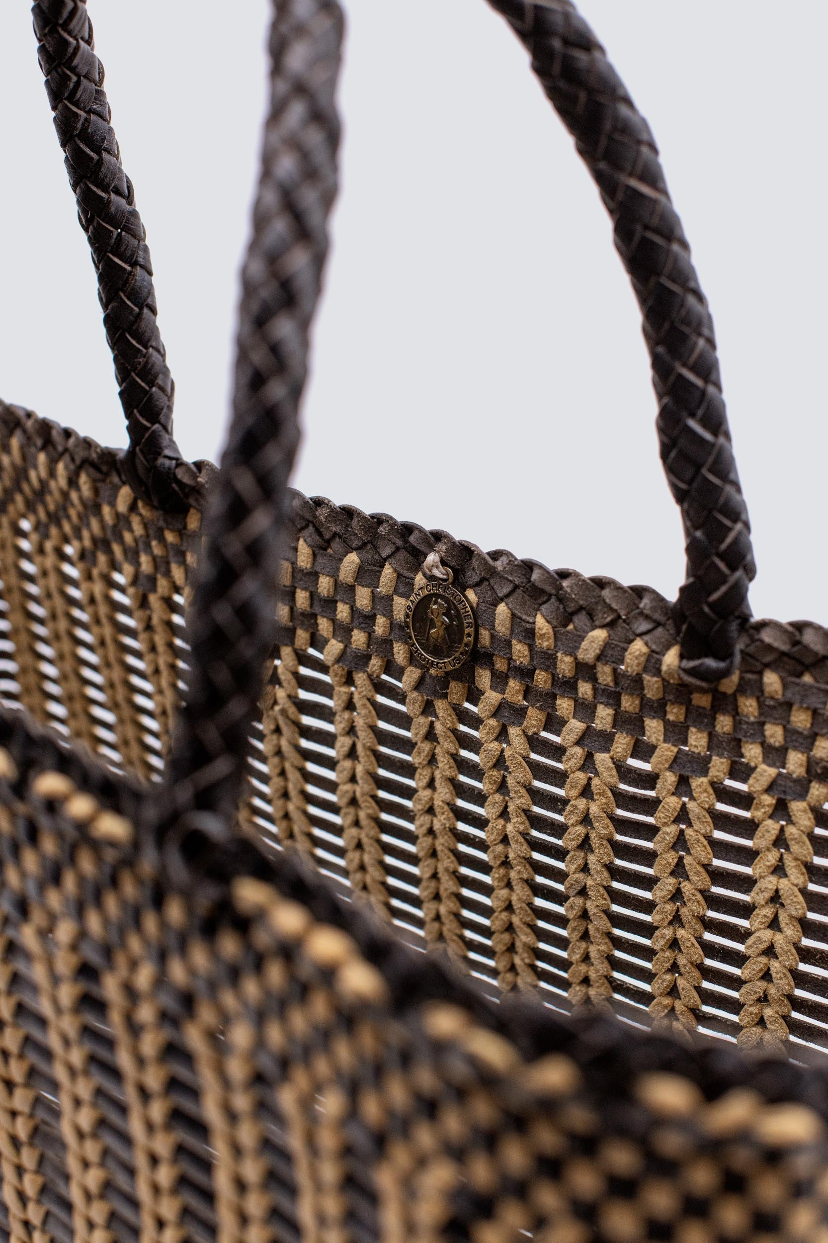 Dragon Diffusion - Bali Big Black/Paper Woven Leather Bag