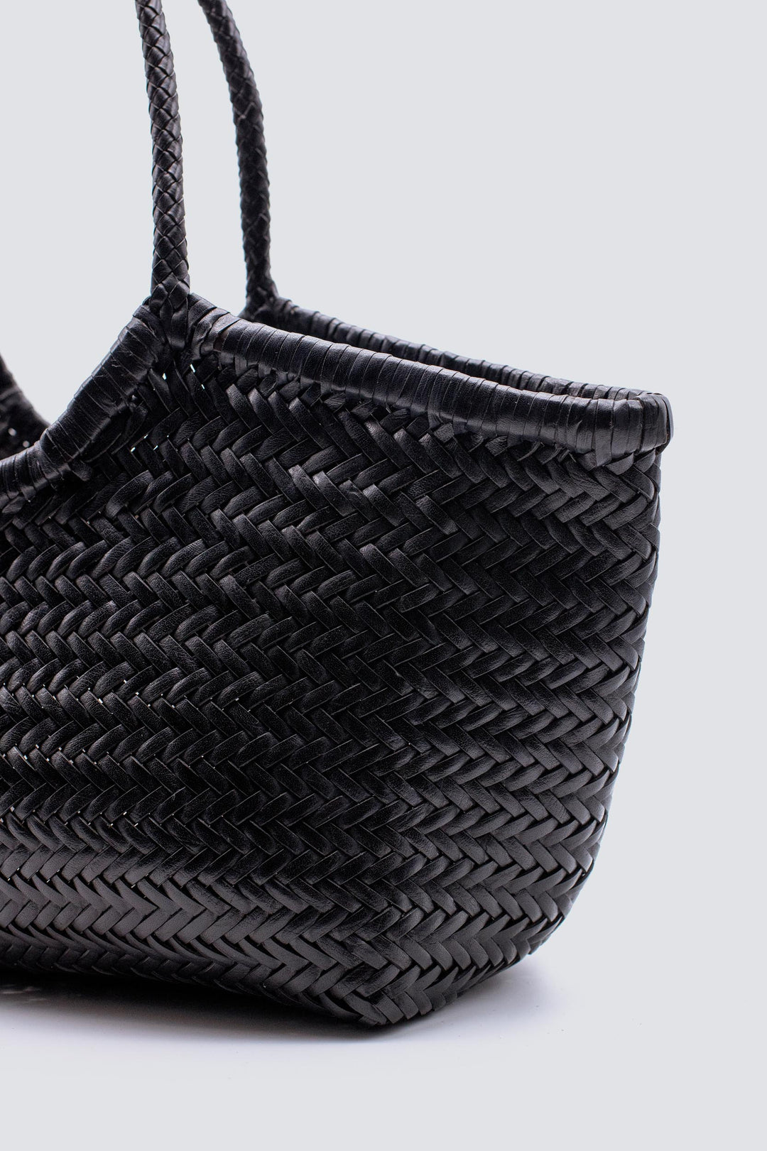 Dragon Diffusion | Women Big Nantucket Woven Leather Basket Bag Natural Unique