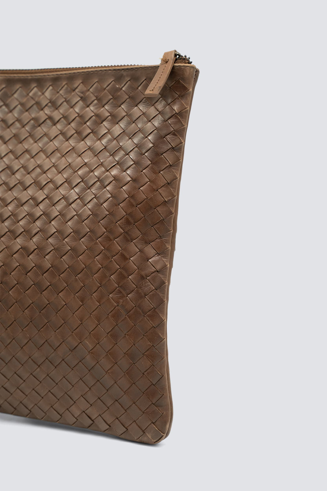 Dragon Diffusion woven leather bag handmade - A4 Pochette Dark Brown